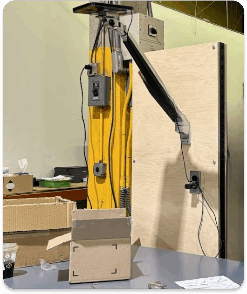 LoadProof Packing Station